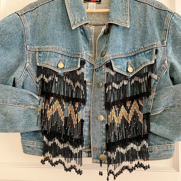 Vintage Cropped Denim Jacket w/ Beaded Fringe by "Noname" (1980 - 1990) - Picture 4 of 8